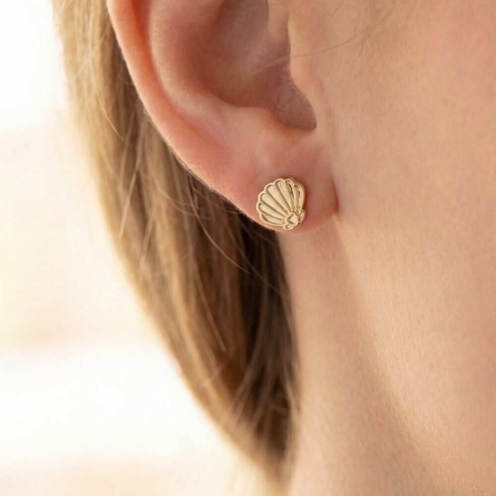 GOLD DIPPED CLAM SHELL STUD EARRINGS - Picture 2 of 2